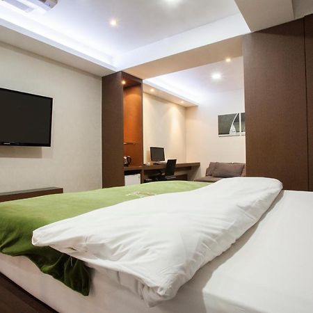 Suwon Reve Hotel Екстер'єр фото