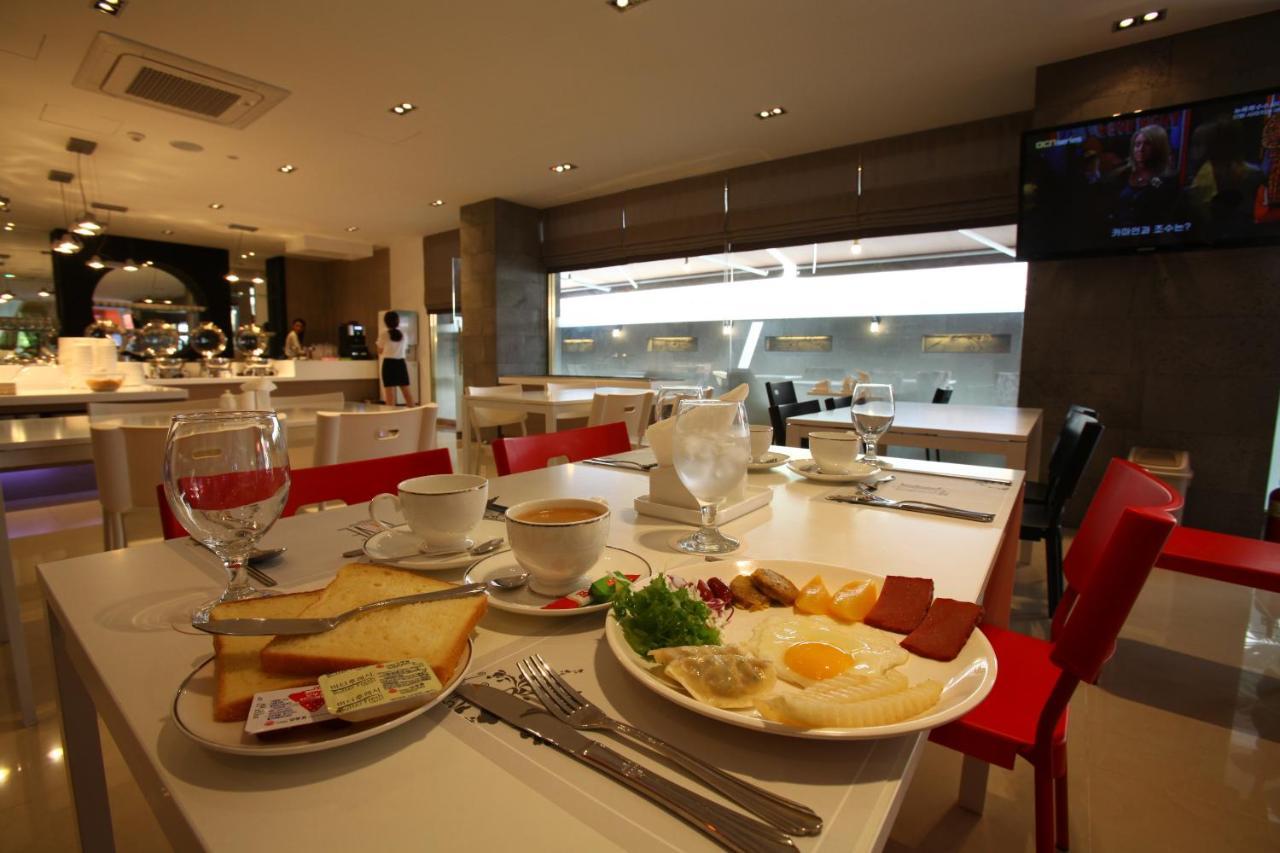 Suwon Reve Hotel Екстер'єр фото