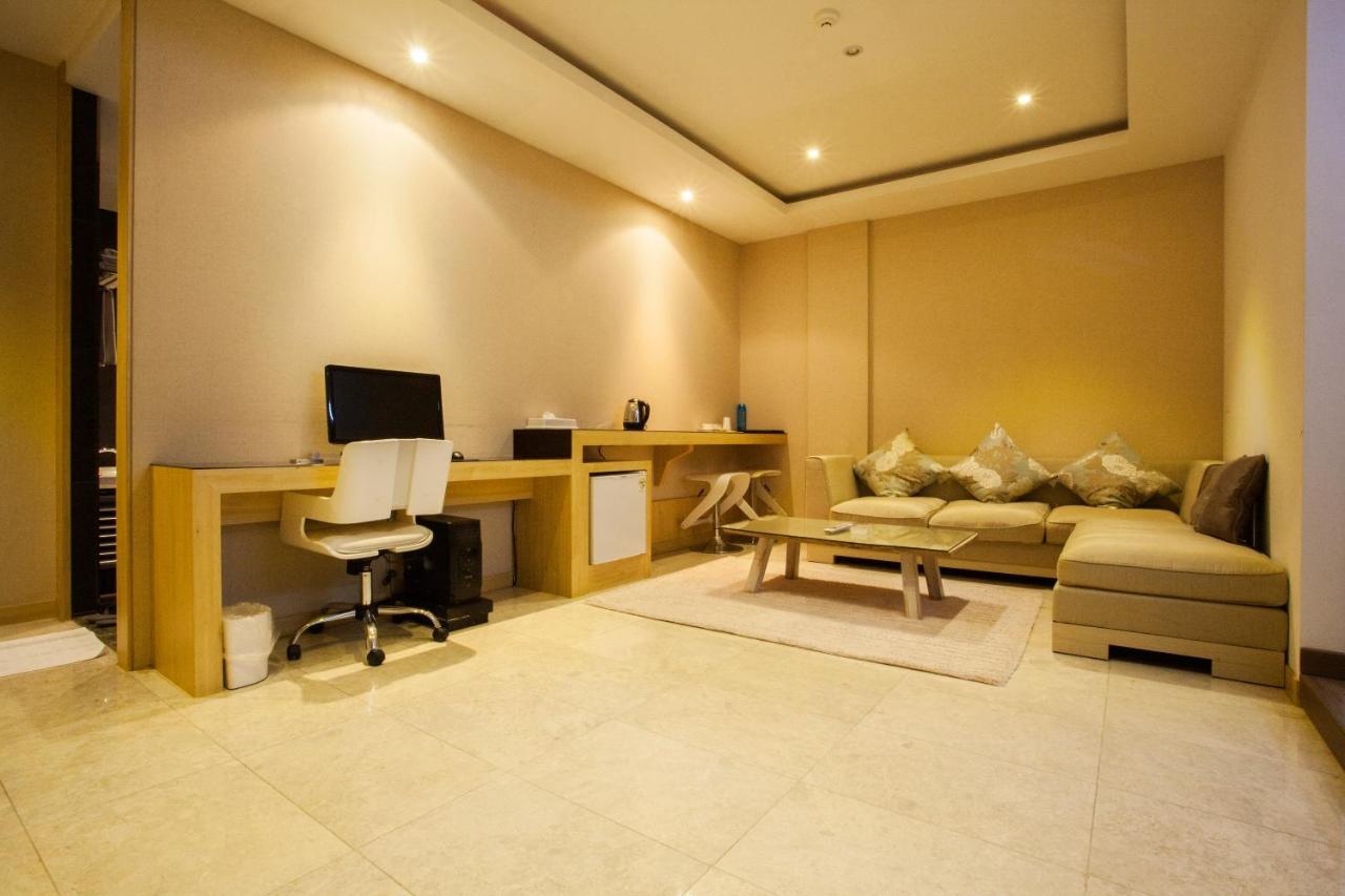 Suwon Reve Hotel Екстер'єр фото