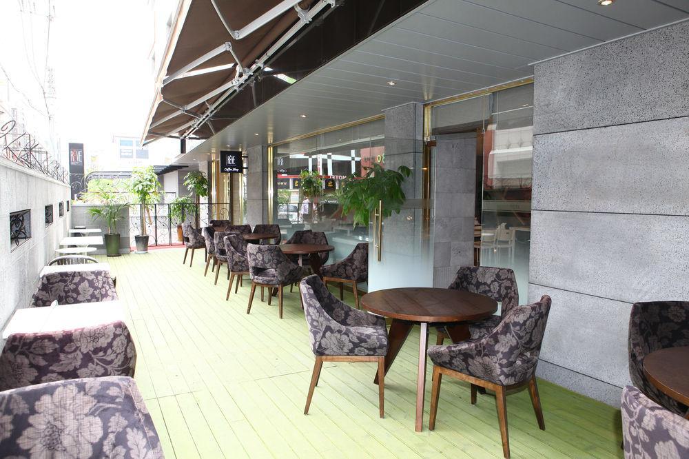 Suwon Reve Hotel Екстер'єр фото