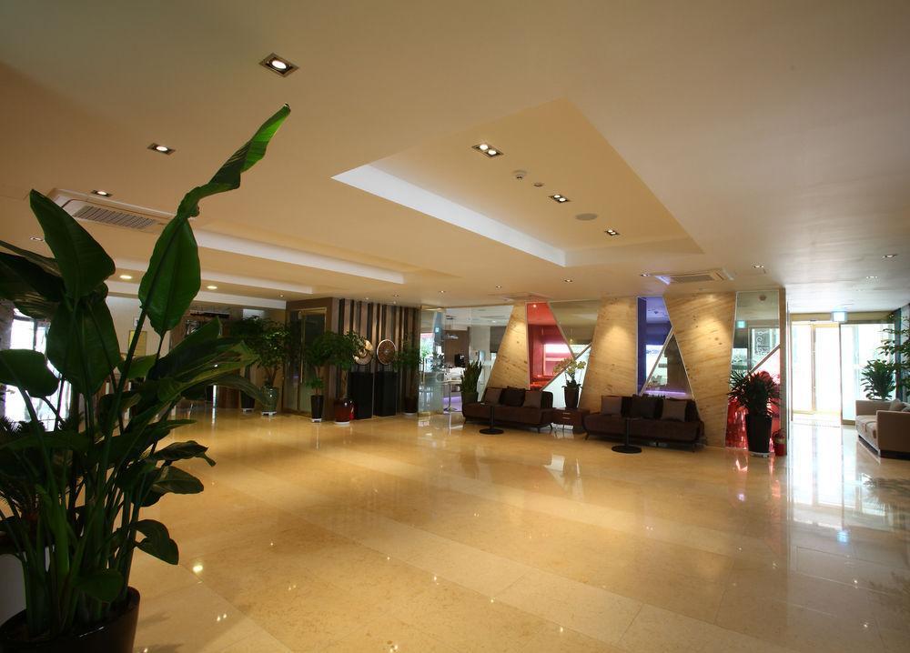 Suwon Reve Hotel Екстер'єр фото
