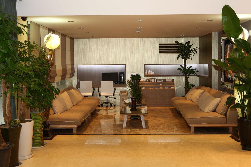 Suwon Reve Hotel Екстер'єр фото