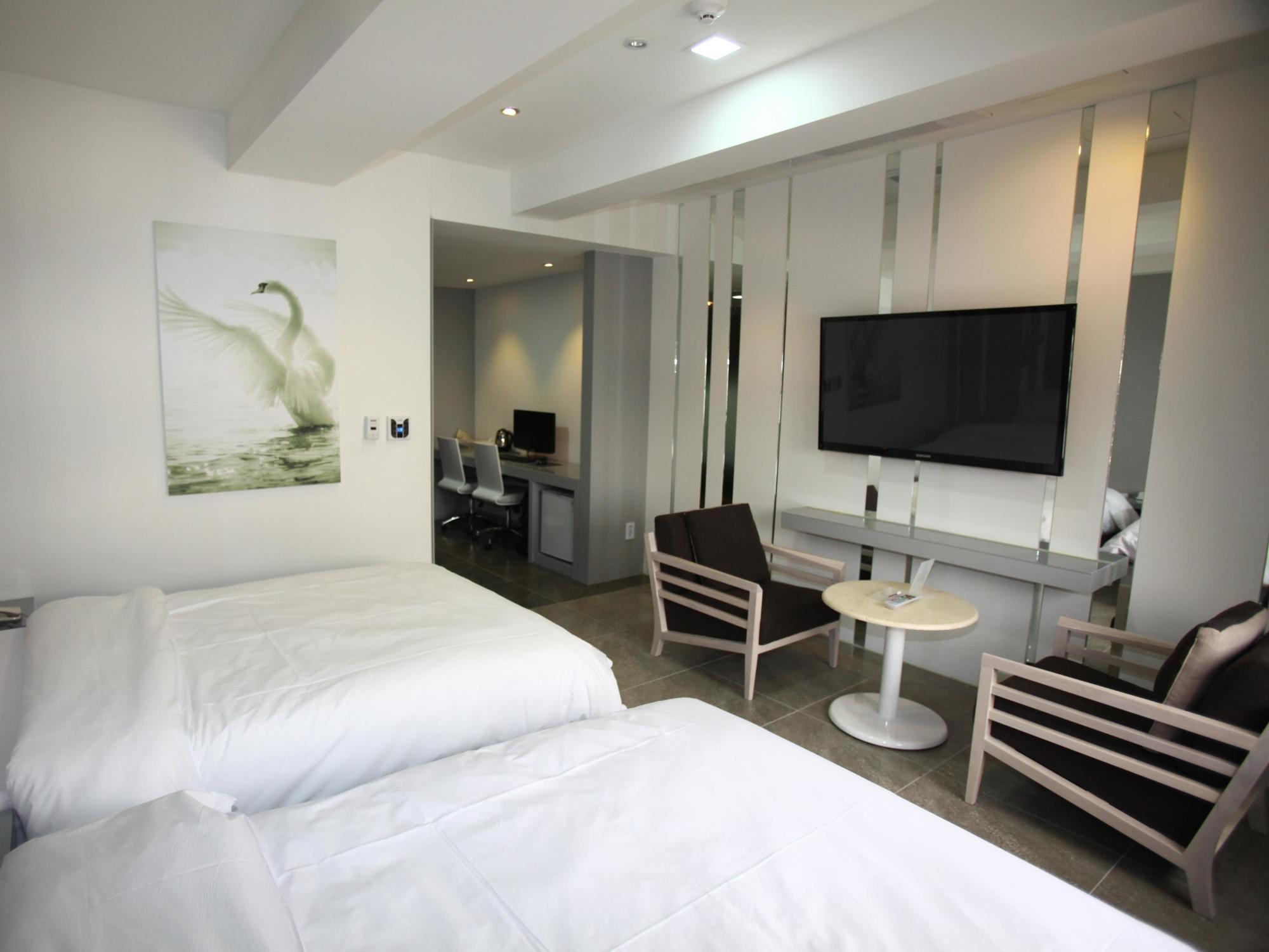 Suwon Reve Hotel Екстер'єр фото