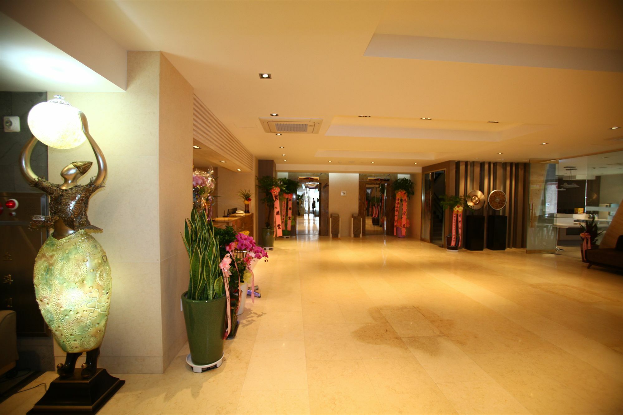 Suwon Reve Hotel Екстер'єр фото